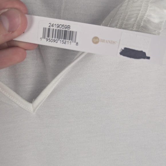 #2 Coco + Carmen Size L/XL White V-Neck Blouse NWT - Picture 6 of 11